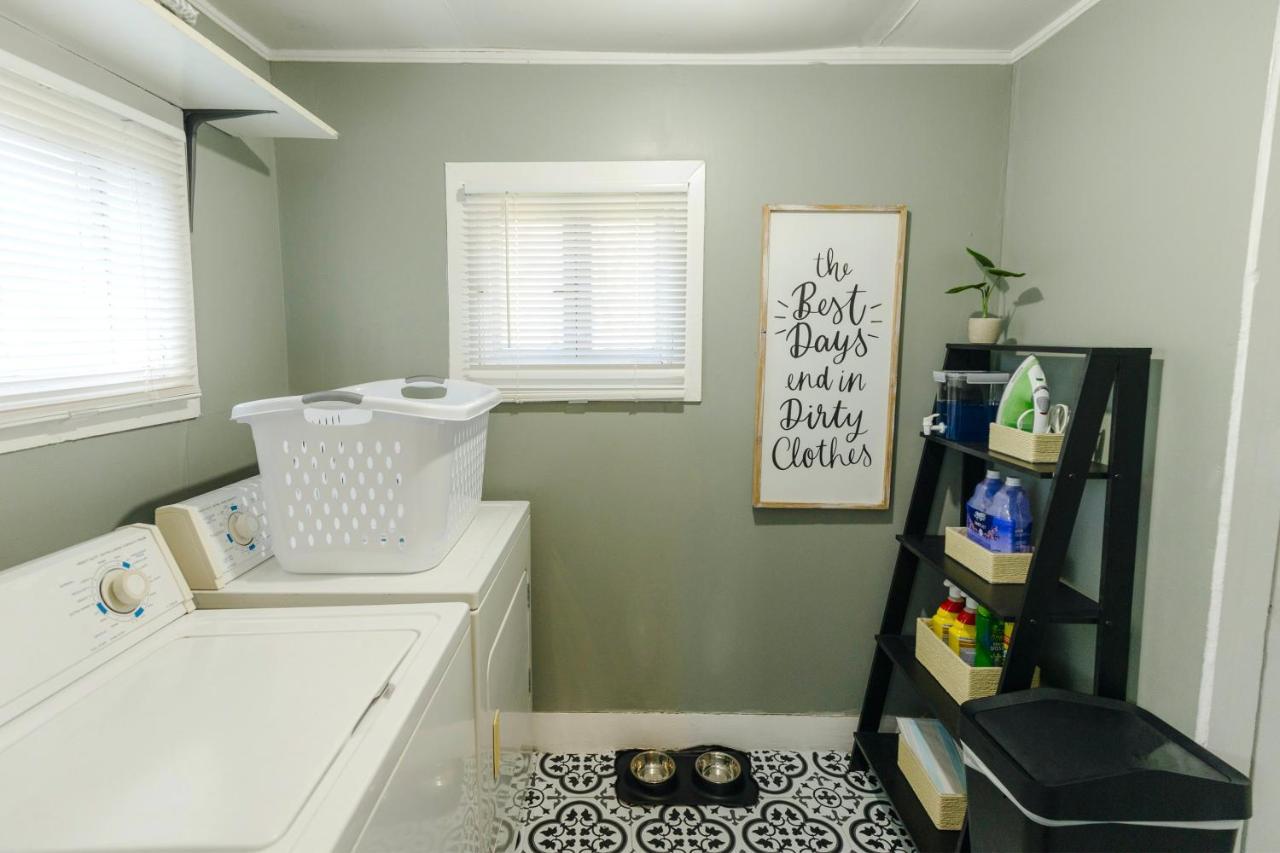 Holiday home Historic Revival 2br Midtown Free Parking Fast Wifi Free Parking Yes Pets Memphis